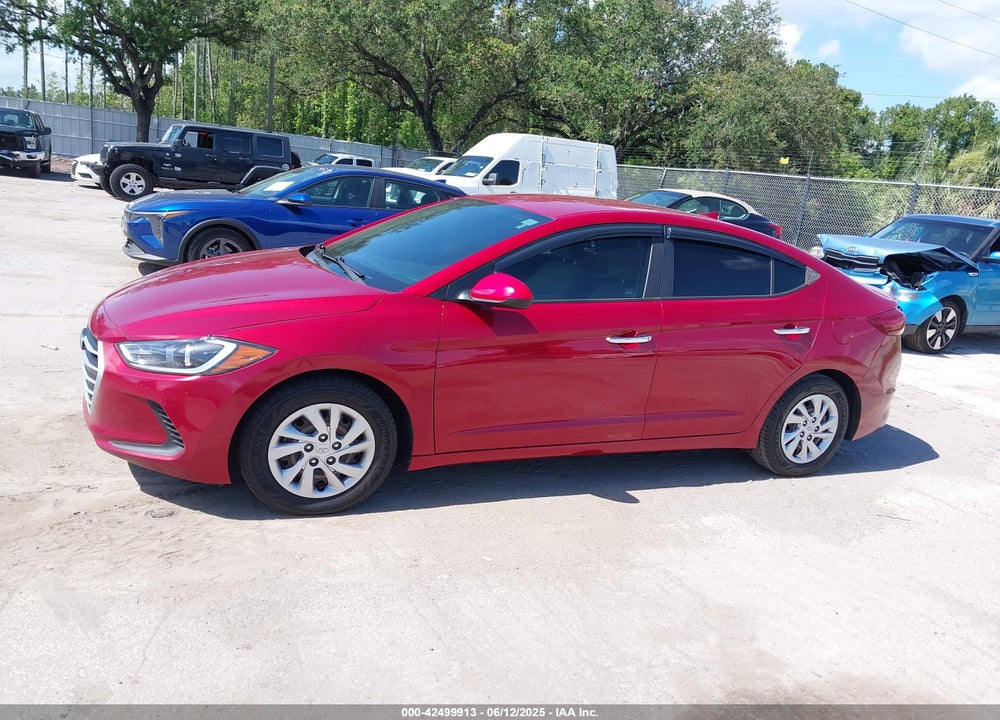 2017 HYUNDAI ELANTRA VIN: KMHD74LF8HU114266