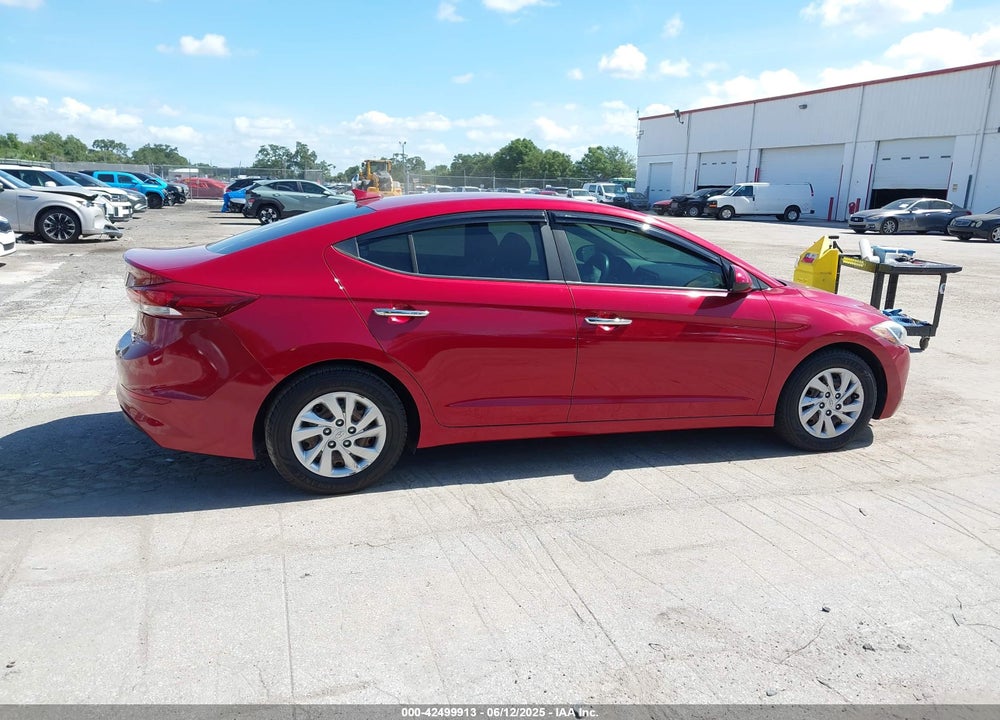 2017 HYUNDAI ELANTRA VIN: KMHD74LF8HU114266