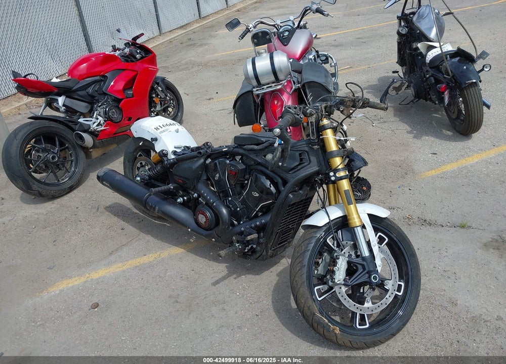 2025 INDIAN MOTORCYCLE CO. 101 SCOUT VIN: 56KSSE772S3020717