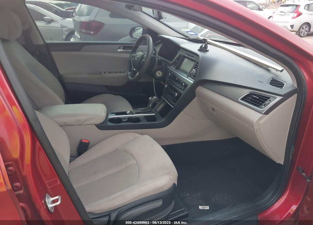 2016 HYUNDAI SONATA VIN: 5NPE24AF2GH365948