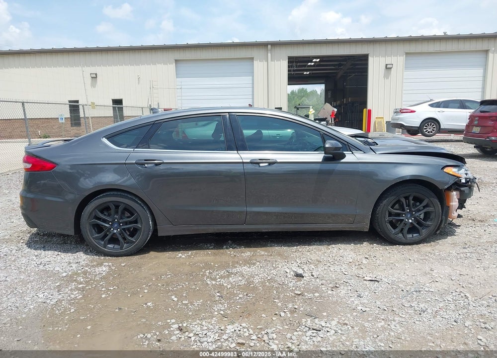 2020 FORD FUSION VIN: 3FA6P0HD6LR160147