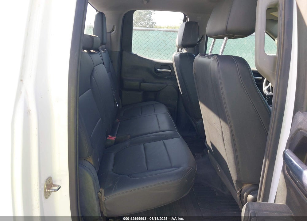 2020 CHEVROLET SILVERADO 1500 4WD DOUBLE CAB STANDARD BED WT VIN: 1GCRYAEF6LZ176764