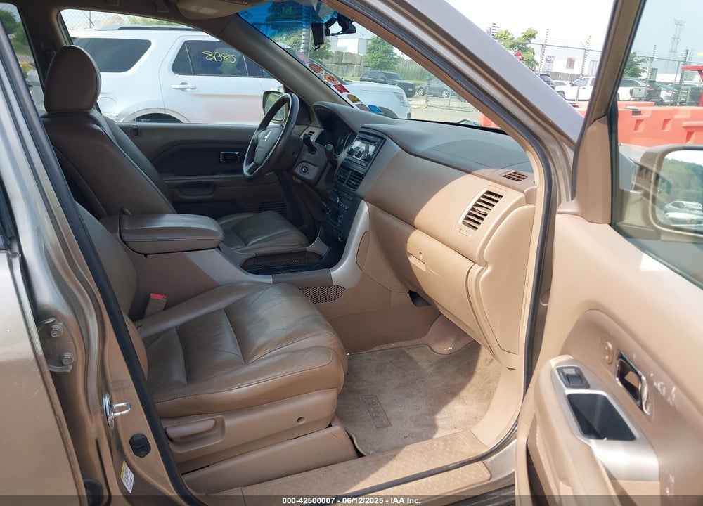 2008 HONDA PILOT EX-L VIN: 5FNYF18508B041958