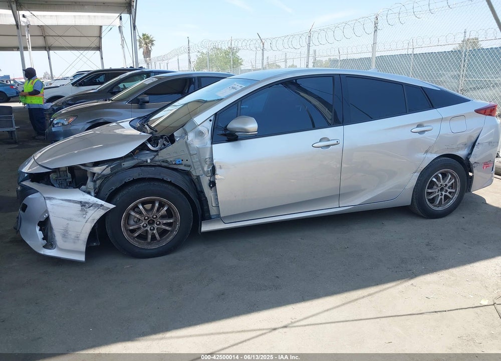 2017 TOYOTA PRIUS PRIME VIN: JTDKARFP9H3063512