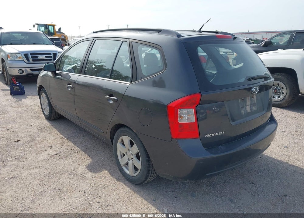 2007 KIA RONDO VIN: KNAFG525777052588