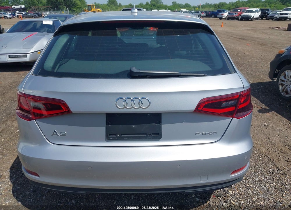 2016 AUDI A3 E-TRON VIN: WAUUPBFF8GA051946