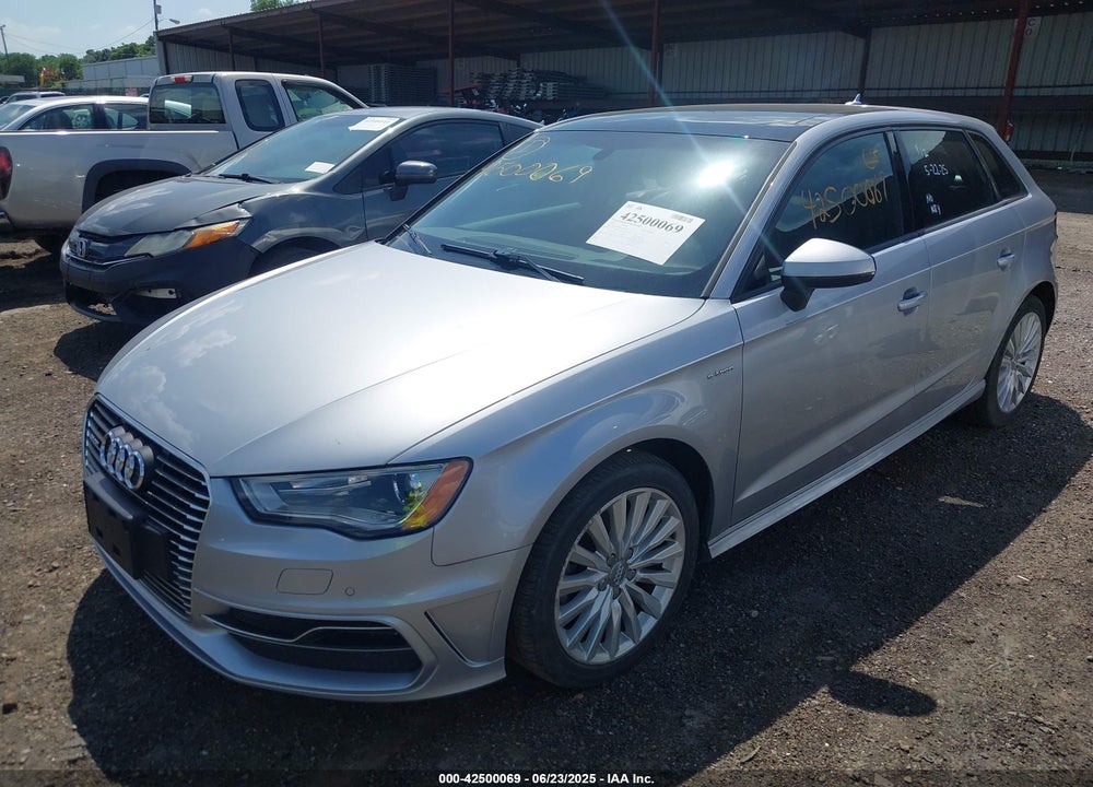 2016 AUDI A3 E-TRON VIN: WAUUPBFF8GA051946