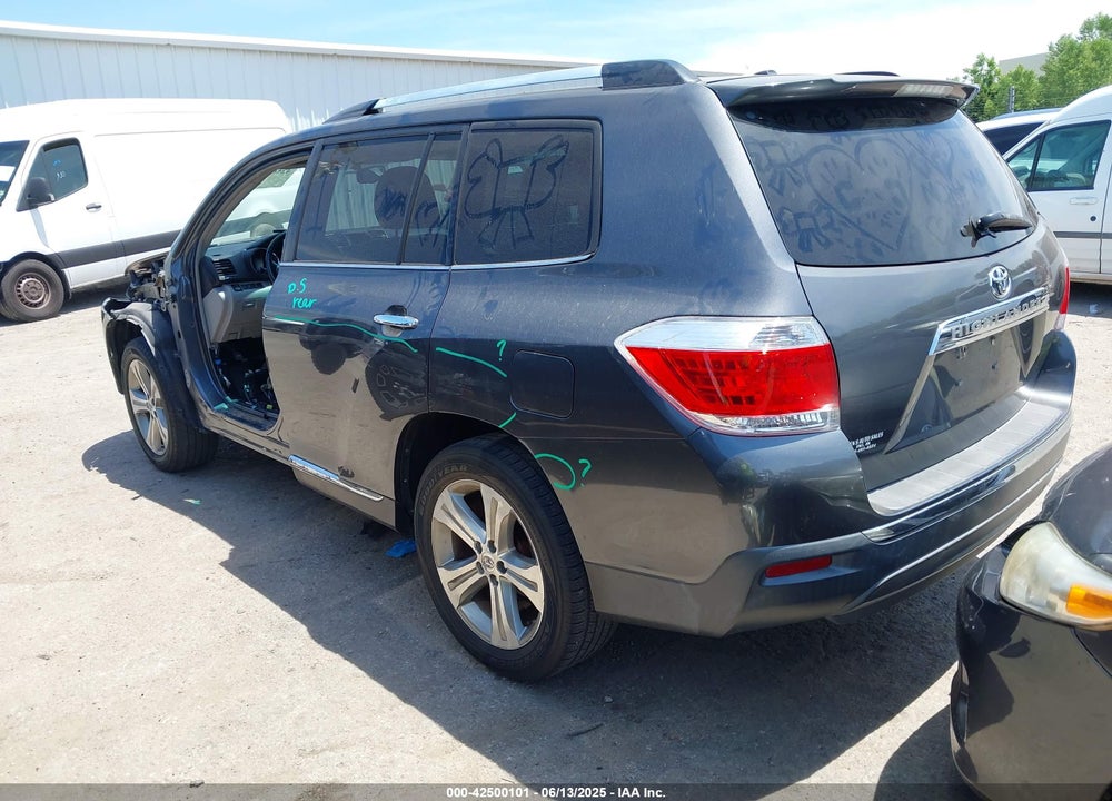 2011 TOYOTA HIGHLANDER VIN: 5TDYK3EH7BS038130