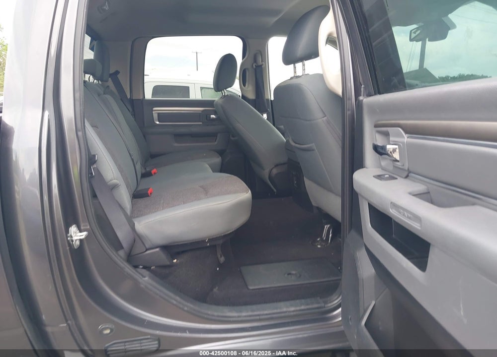 2016 RAM 1500 VIN: 1C6RR7TT1GS391807