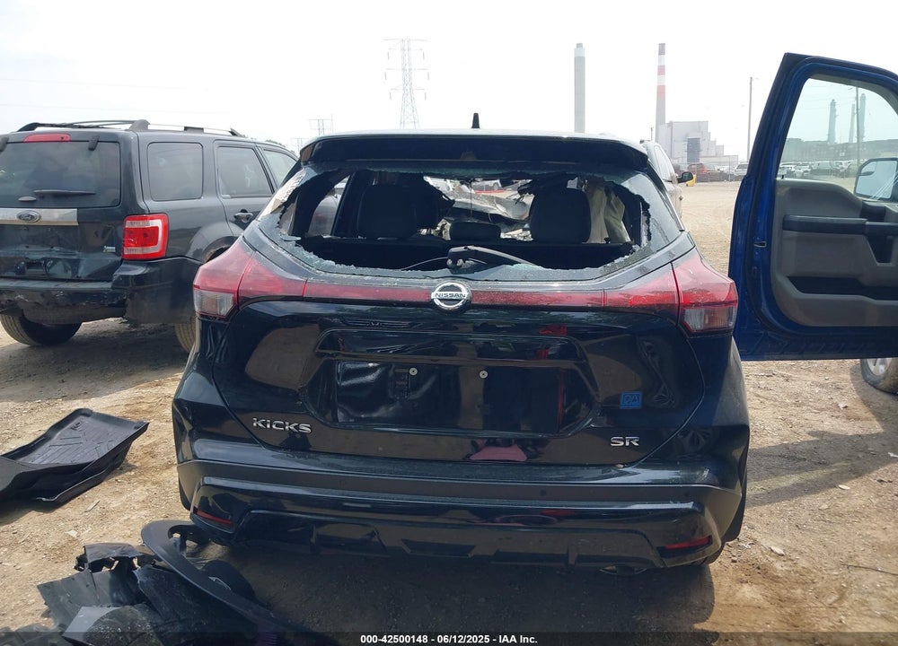 2021 NISSAN KICKS VIN: 3N1CP5DV8ML520857