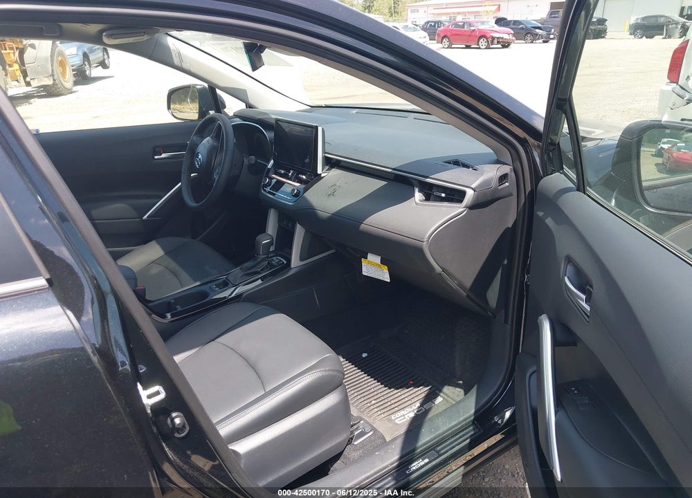 2025 TOYOTA COROLLA CROSS VIN: 7MUDAABG4SV132327