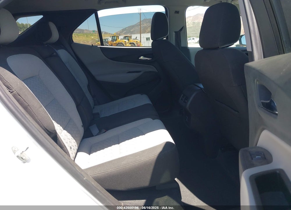 2022 CHEVROLET EQUINOX VIN: 3GNAXTEV5NL244475