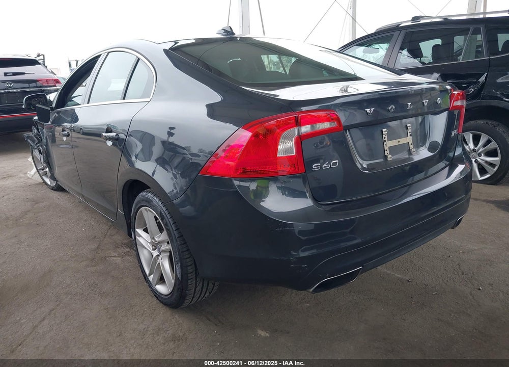 2015 VOLVO S60 VIN: YV126MFB0F2301169