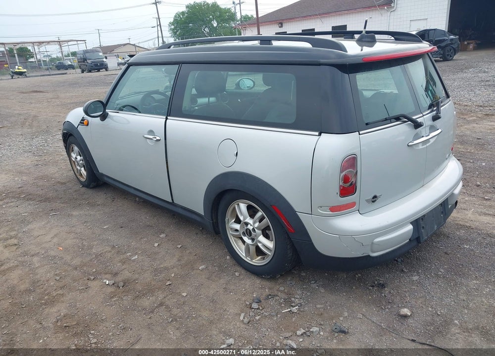 2013 MINI COOPER CLUBMAN VIN: WMWZF3C57DT571288
