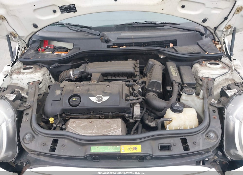 2011 MINI COOPER VIN: WMWZN3C5XBTZ89487