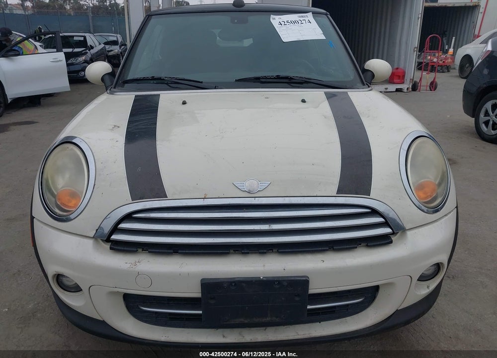 2011 MINI COOPER VIN: WMWZN3C5XBTZ89487