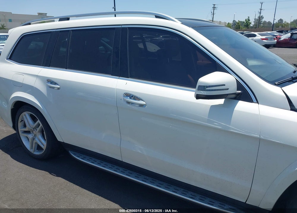 2015 MERCEDES-BENZ GL 550 4MATIC VIN: 4JGDF7DE2FA468258