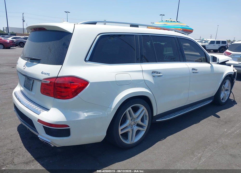2015 MERCEDES-BENZ GL 550 4MATIC VIN: 4JGDF7DE2FA468258
