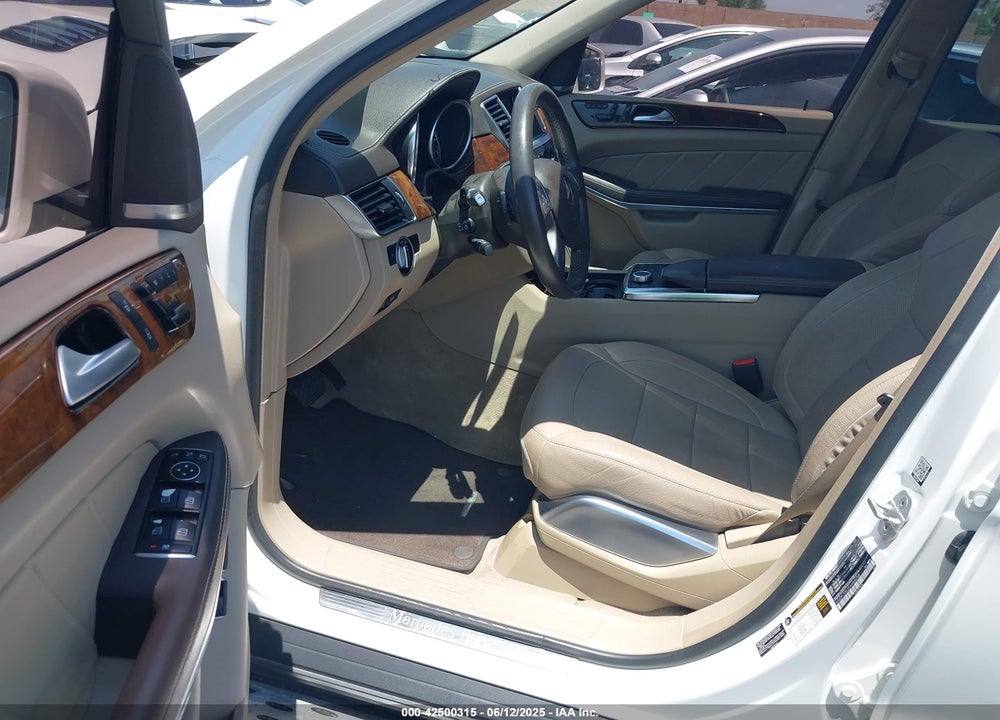 2015 MERCEDES-BENZ GL 550 4MATIC VIN: 4JGDF7DE2FA468258