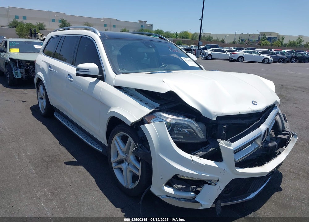 2015 MERCEDES-BENZ GL 550 4MATIC VIN: 4JGDF7DE2FA468258