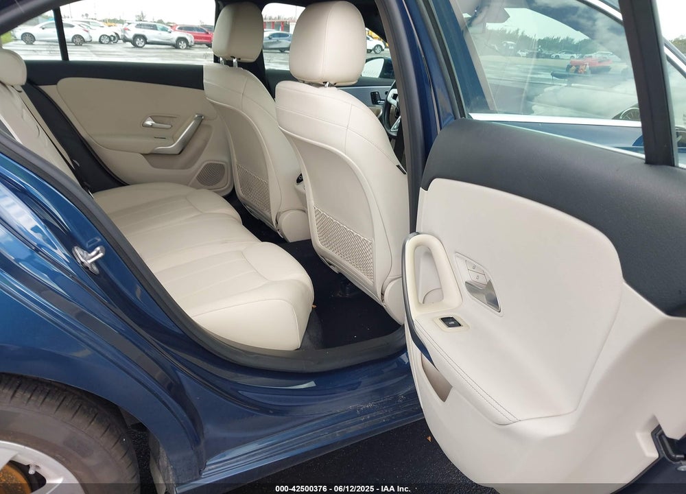 2021 MERCEDES-BENZ A 220 VIN: W1K3G4FB2MJ271379