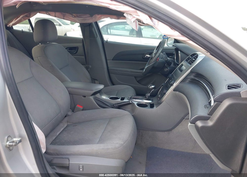 2015 CHEVROLET MALIBU LS VIN: 1G11B5SL7FF346239