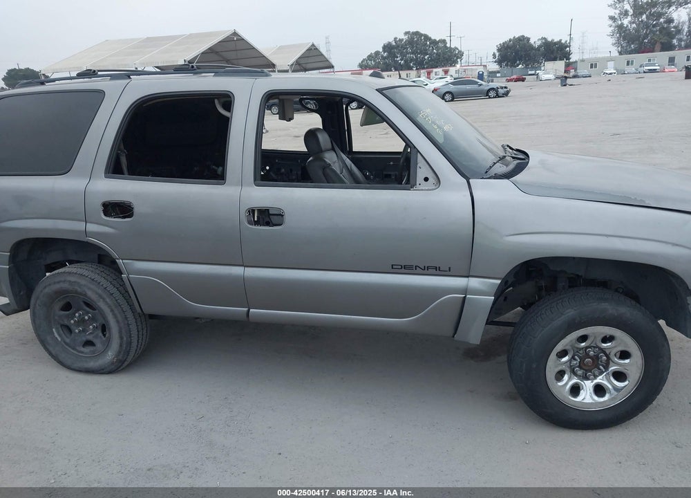 2005 GMC YUKON DENALI VIN: 1GKEK63U35J267477