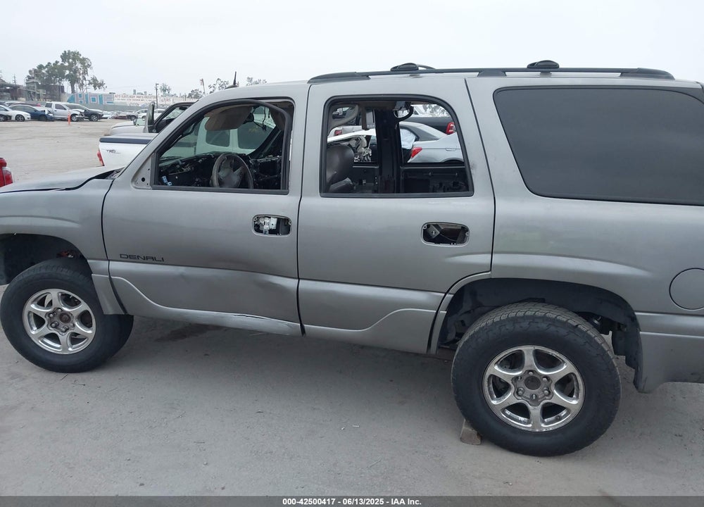 2005 GMC YUKON DENALI VIN: 1GKEK63U35J267477