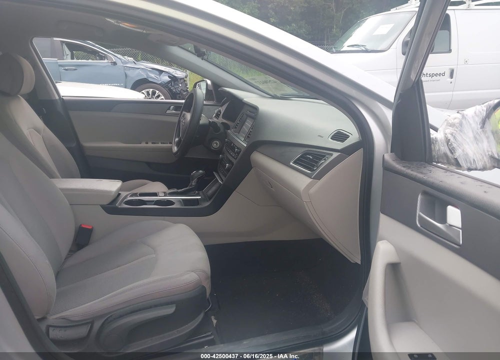 2016 HYUNDAI SONATA VIN: 5NPE24AF9GH311966