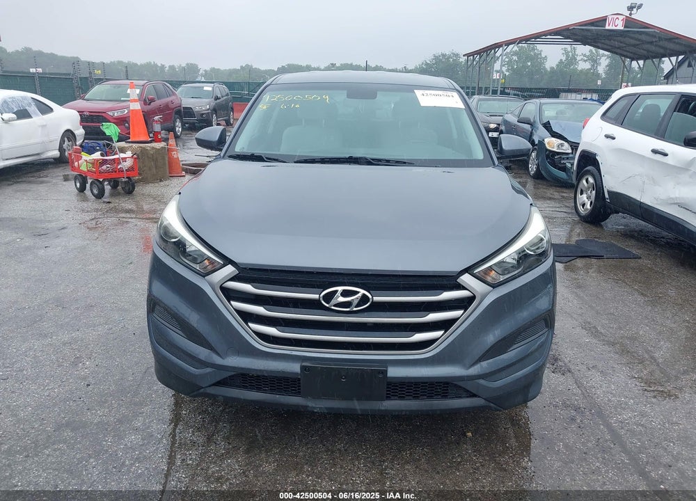 2017 HYUNDAI TUCSON VIN: KM8J23A47HU472648