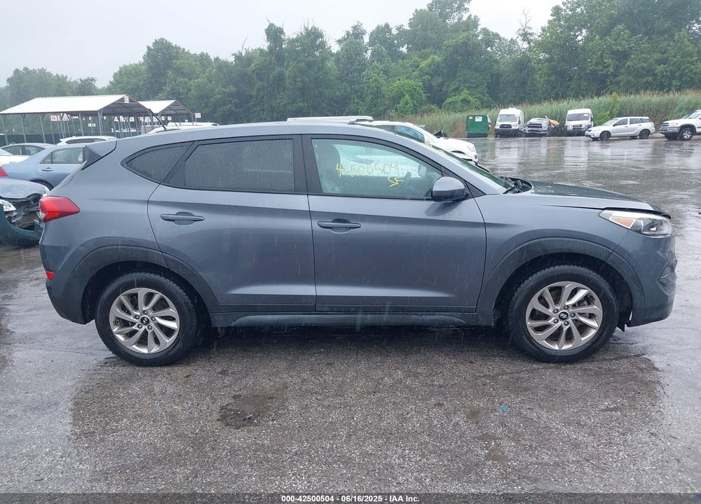 2017 HYUNDAI TUCSON VIN: KM8J23A47HU472648
