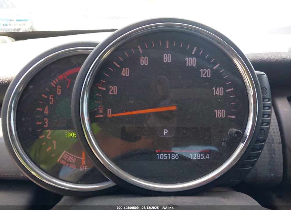 2015 MINI HARDTOP VIN: WMWXM5C51FT937824