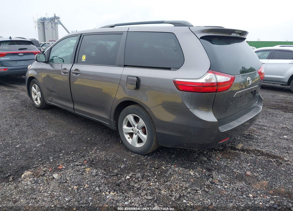 2015 TOYOTA SIENNA VIN: 5TDKK3DC6FS529807