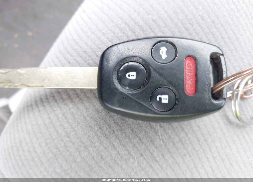 2006 HONDA CIVIC VIN: 2HGFA15816H500329