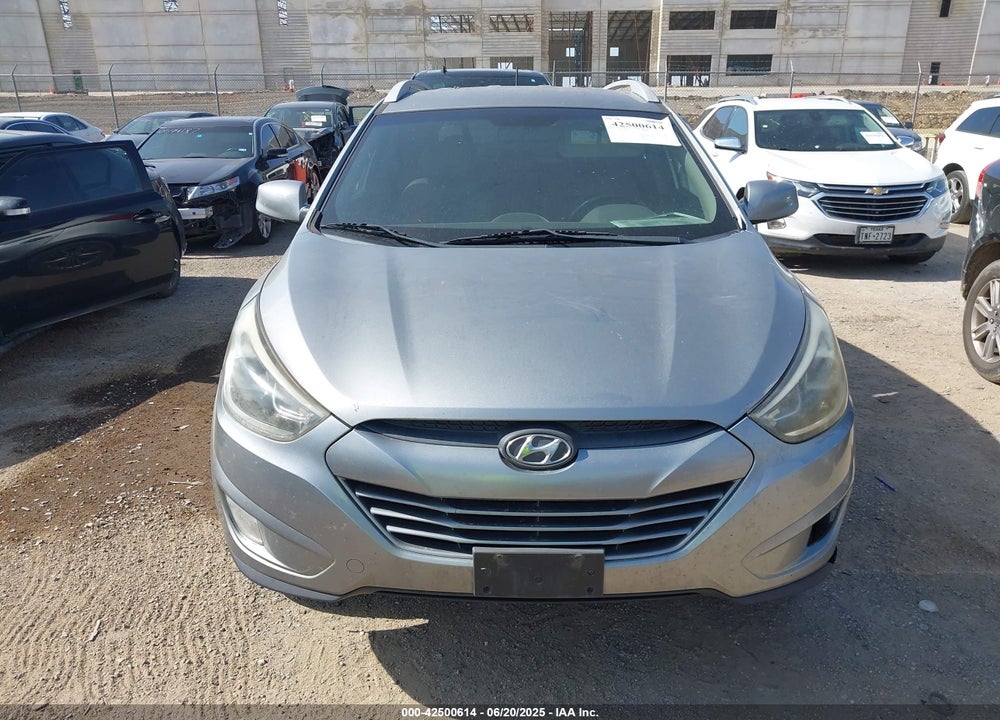 2014 HYUNDAI TUCSON VIN: KM8JU3AG4EU800740