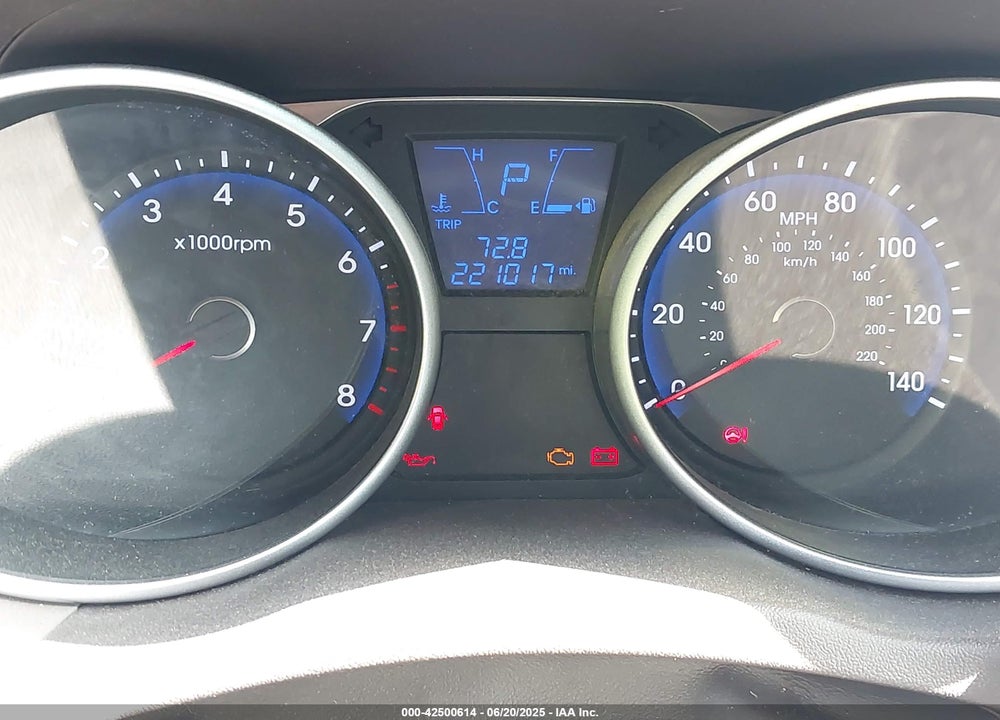 2014 HYUNDAI TUCSON VIN: KM8JU3AG4EU800740
