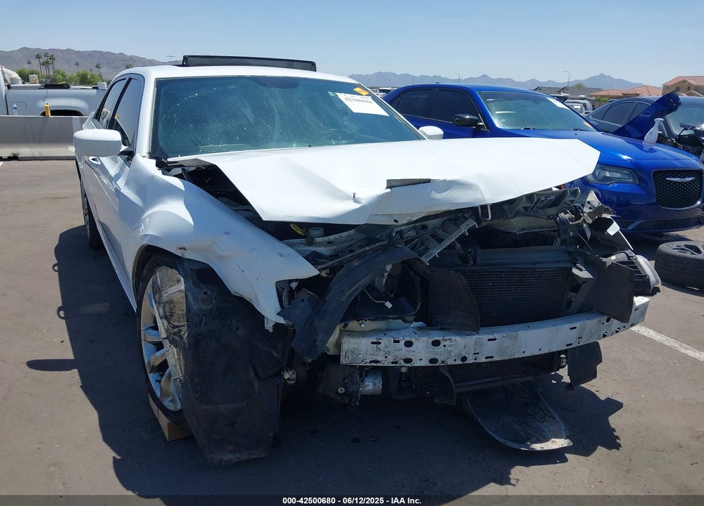 2014 CHRYSLER 300 VIN: 2C3CCABG9EH373372