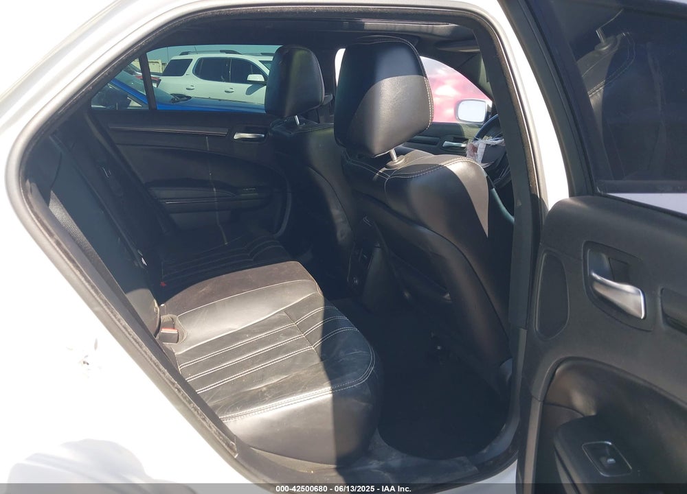 2014 CHRYSLER 300 VIN: 2C3CCABG9EH373372