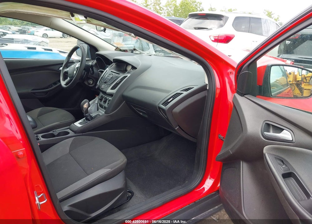 2013 FORD FOCUS SE VIN: 1FADP3K27DL108526