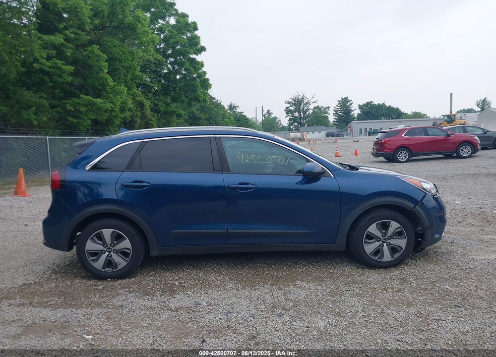 2018 KIA NIRO LX VIN: KNDCB3LC5J5164802
