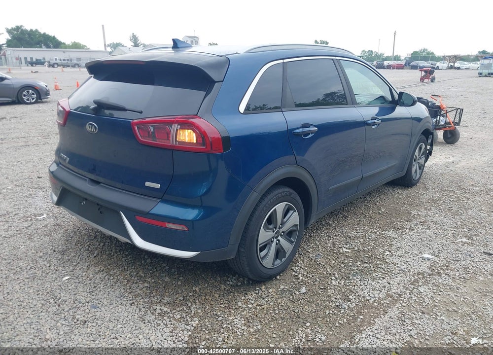 2018 KIA NIRO LX VIN: KNDCB3LC5J5164802