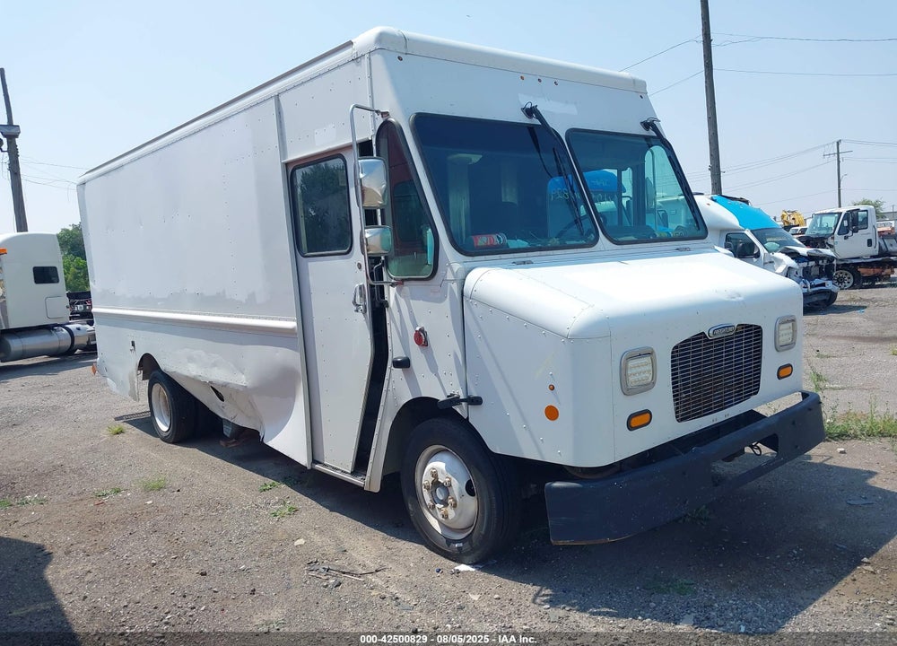 2014 FREIGHTLINER CHASSIS M LINE WALK-IN VAN VIN: 4UZAAPDU2ECFM1580