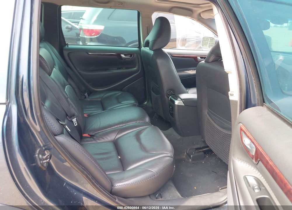 2006 VOLVO XC70 VIN: YV4SZ592361226582