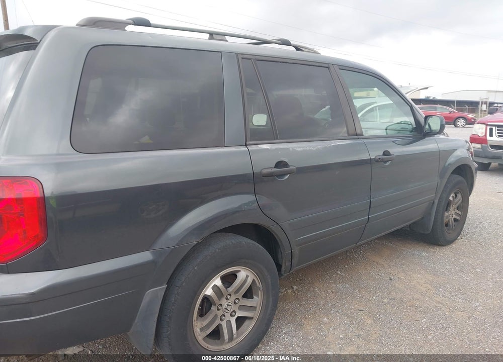 2005 HONDA PILOT EX-L VIN: 5FNYF18615B014949