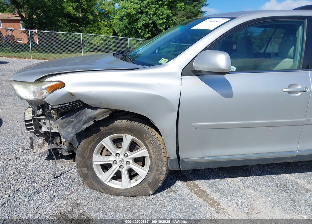 2011 TOYOTA HIGHLANDER VIN: 5TDZK3EH0BS048308