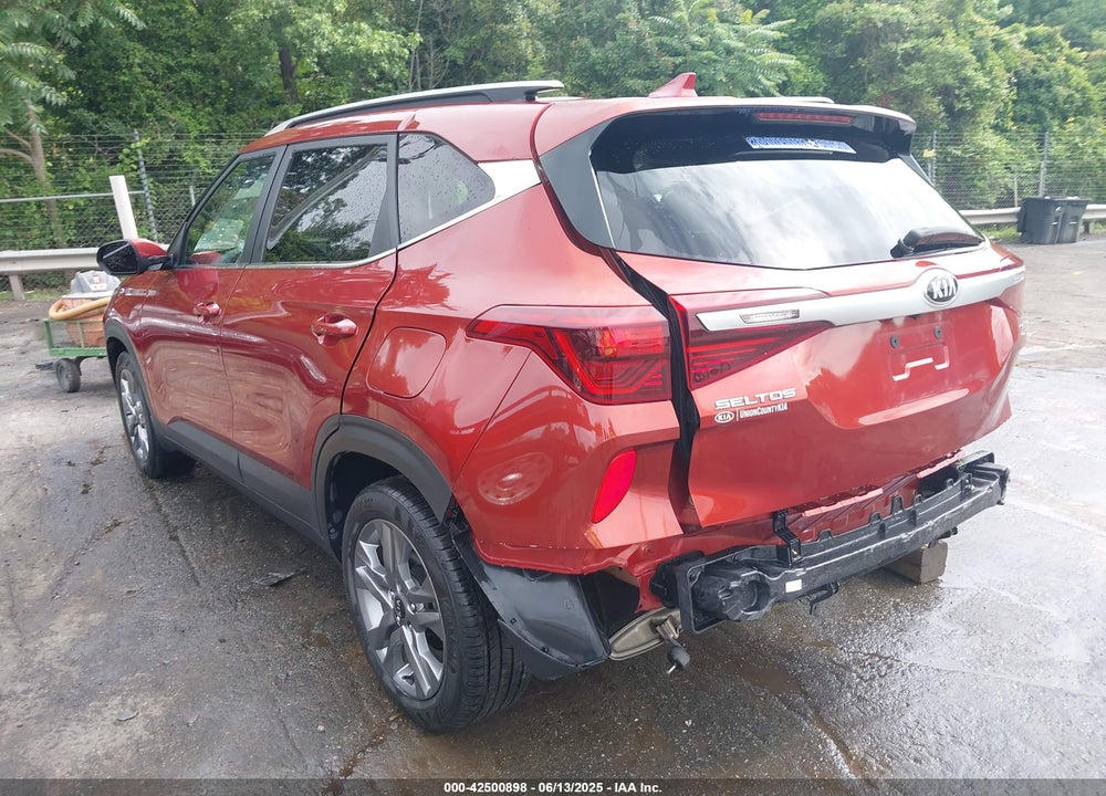 2021 KIA SELTOS VIN: KNDEU2AA2M7085983