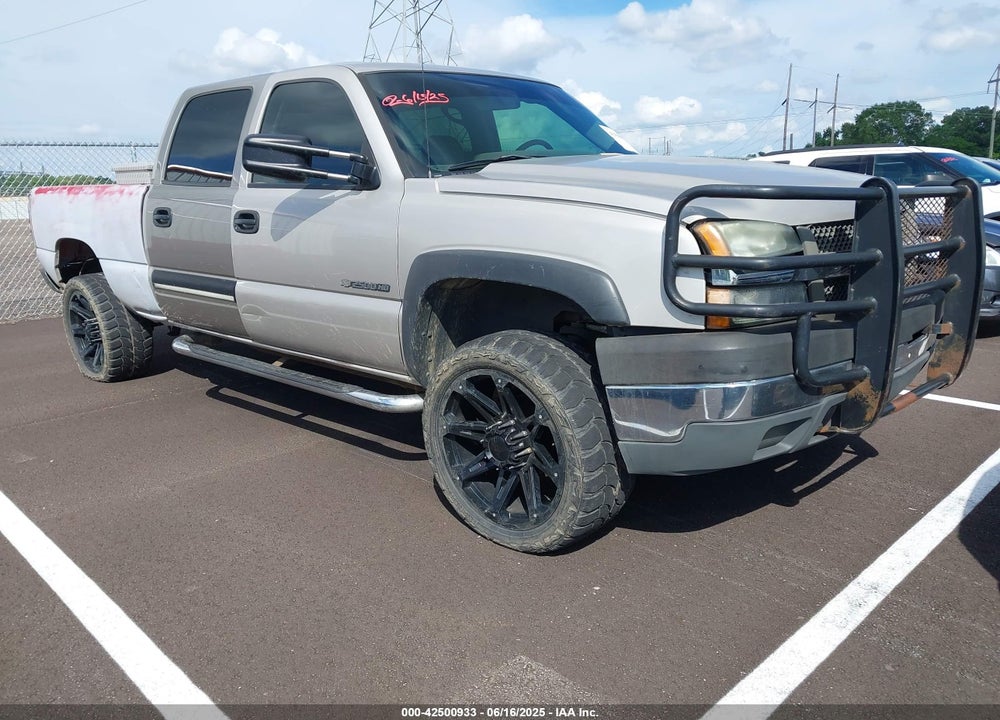 2005 CHEVROLET SILVERADO 2500HD WORK TRUCK VIN: 1GCHK23UX5F891328