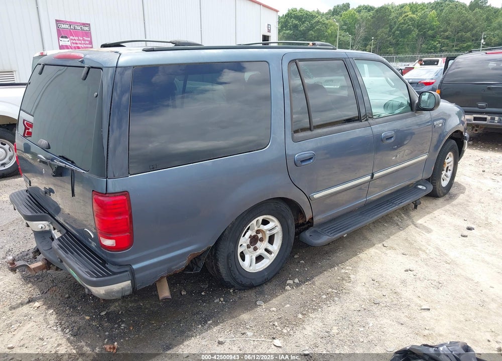 2002 FORD EXPEDITION XLT VIN: 1FMEU15L42LA11664
