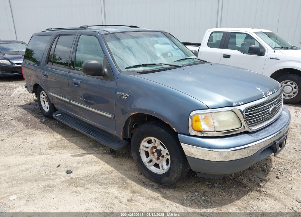 2002 FORD EXPEDITION XLT VIN: 1FMEU15L42LA11664