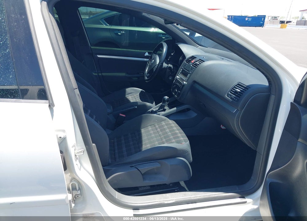 2009 VOLKSWAGEN GTI VIN: WVWHV71K19W113169